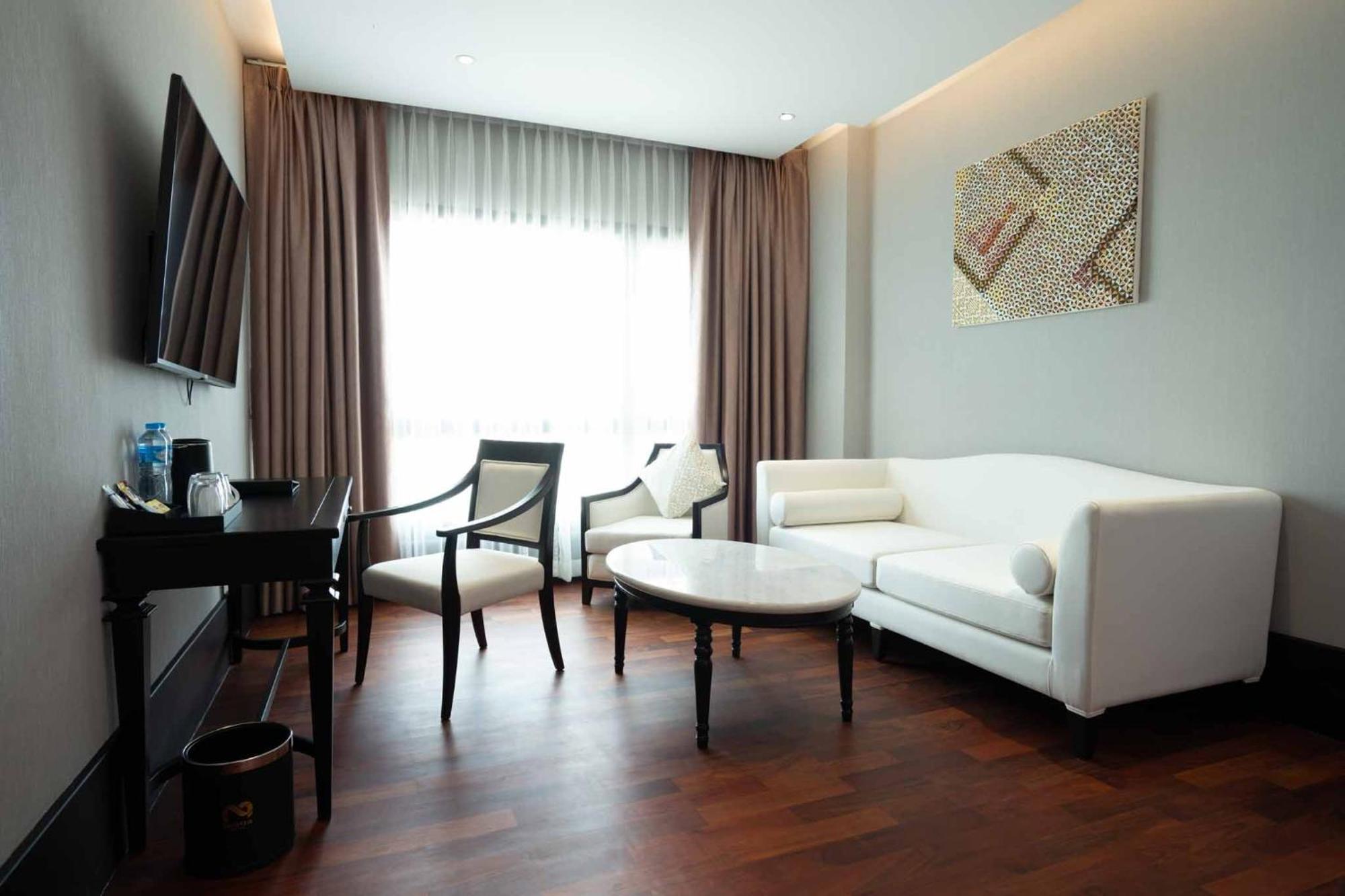 Mintra Hotel Vientiane Exterior photo
